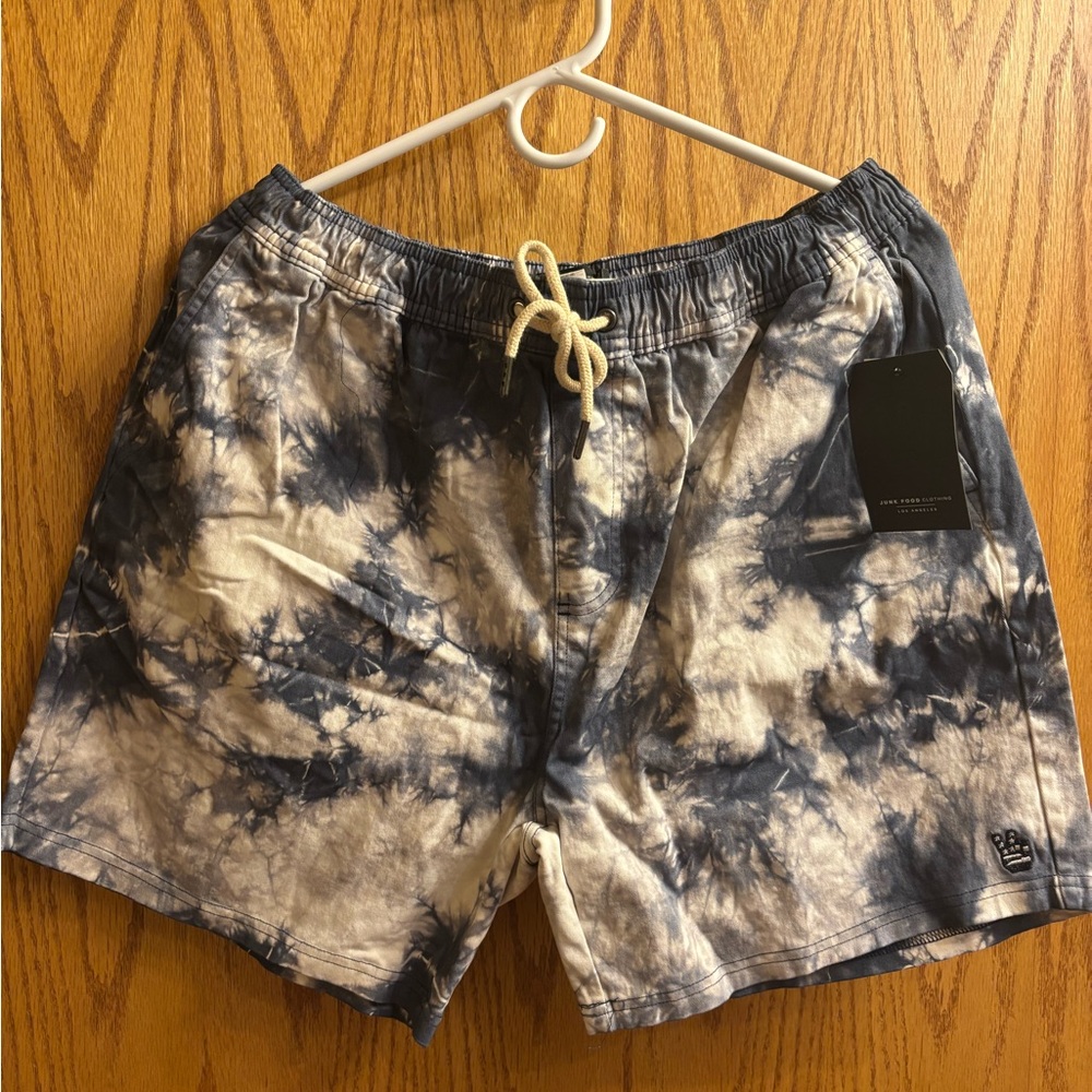 JUNK FOOD Clothing Tie-Dye Swim Shorts - Navy and White